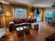 Photo - 15933 Kittridge St