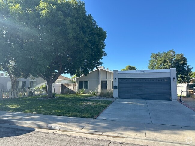 Building Photo - 3712 W Avenue K14 Rental