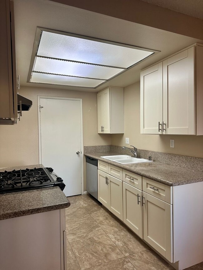 Building Photo - #A - Building on NORTH CANAL STREET Unit 2663 North Canal Street