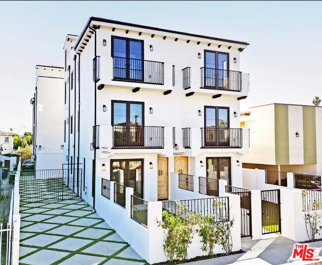 Building Photo - 1954 S Garth Ave Unit 1954 1/2