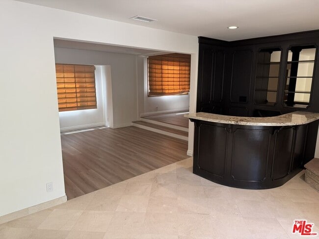 Photo - 182 Ashdale Ave