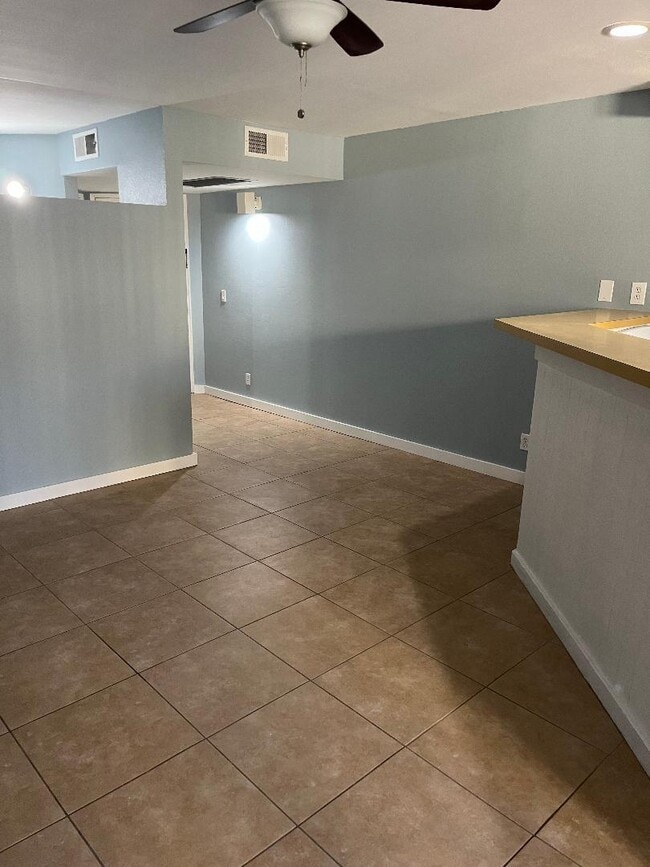 Photo - 5300 E Waverly Dr Unit N5110