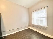 Photo - Valdamour Apartments