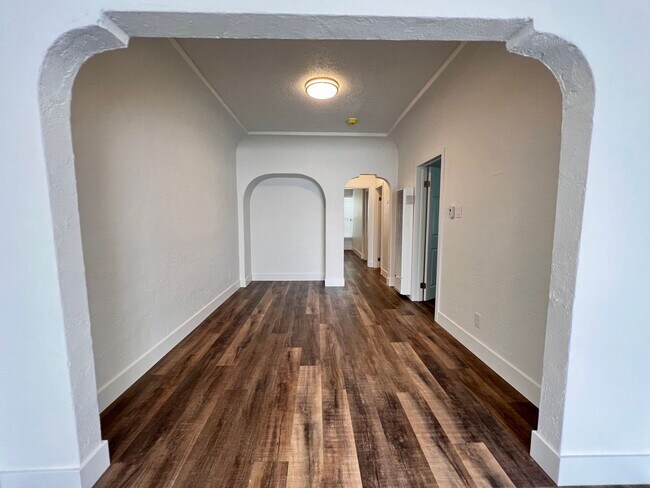 Photo - three Bedroom Unit 1767-D Pacific Avenue