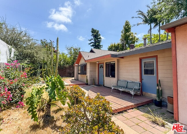 Photo - 3124 Veteran Ave