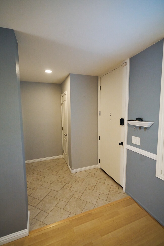 Photo - 3520 Maricopa St