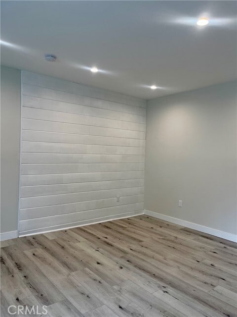 Photo - 20757 Clark St