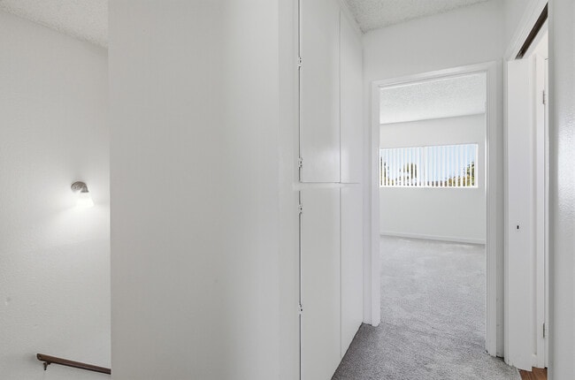 Photo - 2112-2114 Thomas Avenue - 2114 Unit 1- Unit 1
