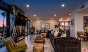 Photo - 137 N Doheny Dr Unit 2