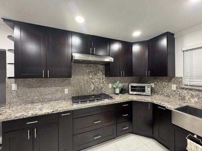 Photo - 5 W 4th St Unit Main House