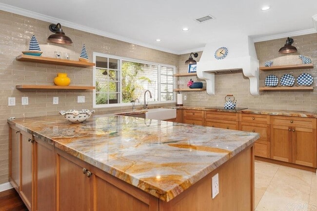 Remodeled 3BR/2BA Condo in the Heart of Ra... - Remodeled 3BR/2BA Condo in the Heart of Ra...