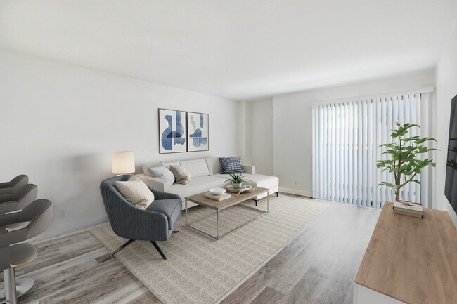 Photo - Zelzah Court