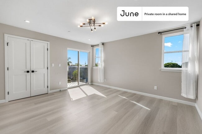 Private bedroom in 5 bed/5 bath Home - Private bedroom in 5 bed/5 bath Home Unit D