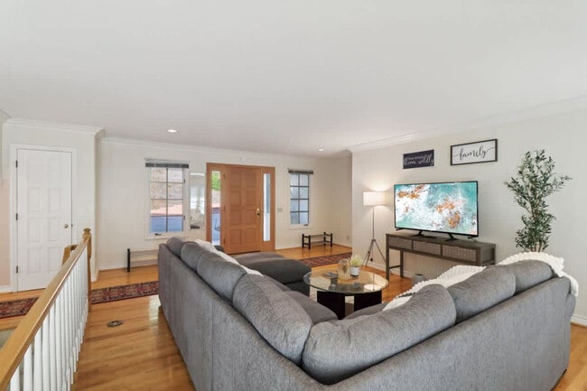 Photo - 2908 Lakemont Dr Unit ID1465027P