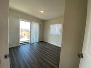 Photo - 1704 Hornblend St