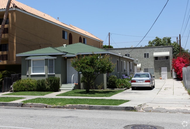 1249 E. 3rd St. - 1249 E. 3rd St. Apartments