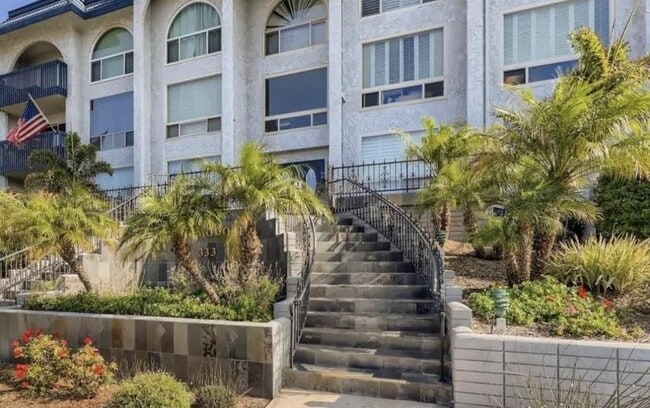 Building Photo - 333 Orange Ave Unit 41