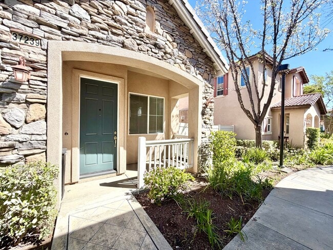 Building Photo - Modern Murrieta Living: Spacious 3-Bedroom Home in Griffith Place