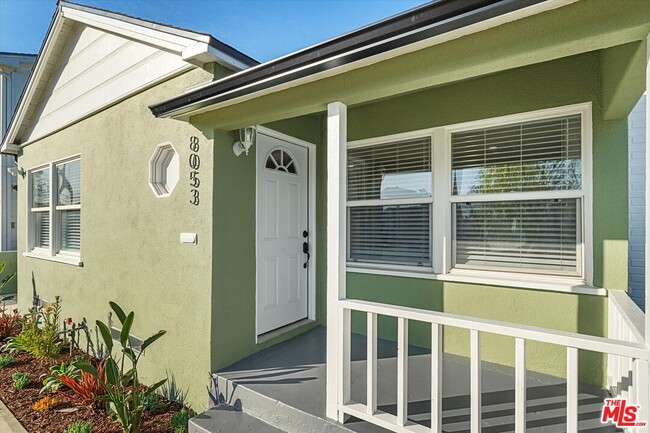 Photo - 8053 Altavan Ave House