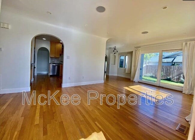 Photo - 517 Fifth Street