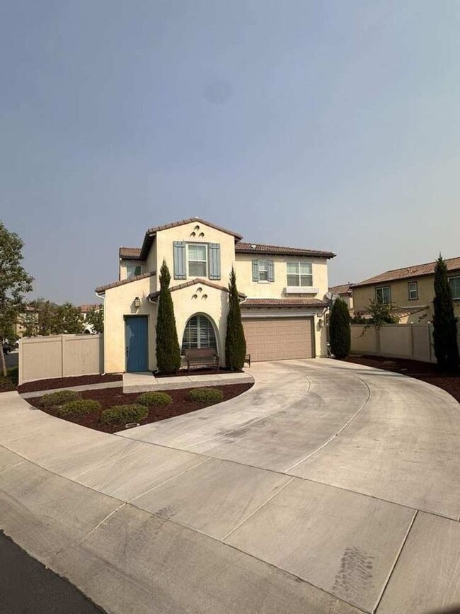 Stylish 4BR/3BA Home in Rosetta Canyon wit... - Stylish 4BR/3BA Home in Rosetta Canyon wit...