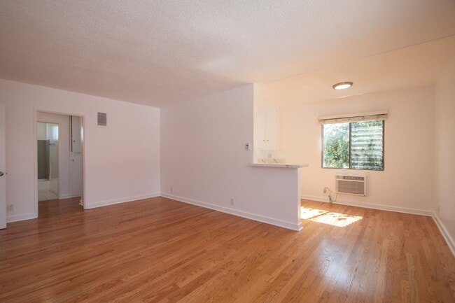 Photo - 11143 Aqua Vista St Unit 10