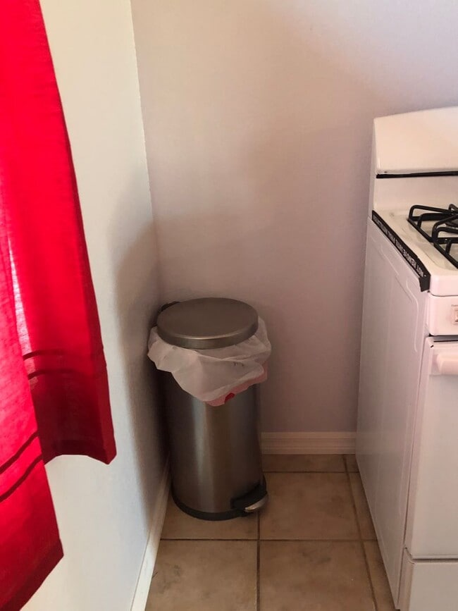 Photo - 27878 Apache Ave Unit B
