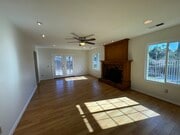 Photo - 1725 Hillcrest Ln House