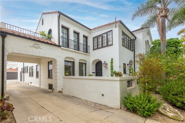 Photo - 156 N Orange Dr