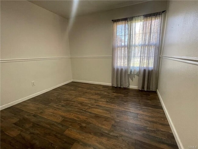 Photo - 28628 Macklin Ave