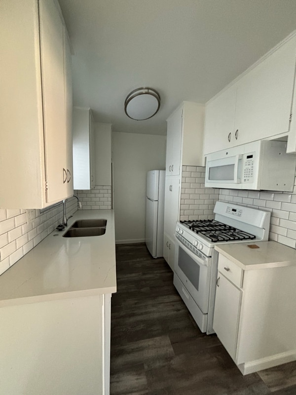 Photo - 3313 Artesia Blvd