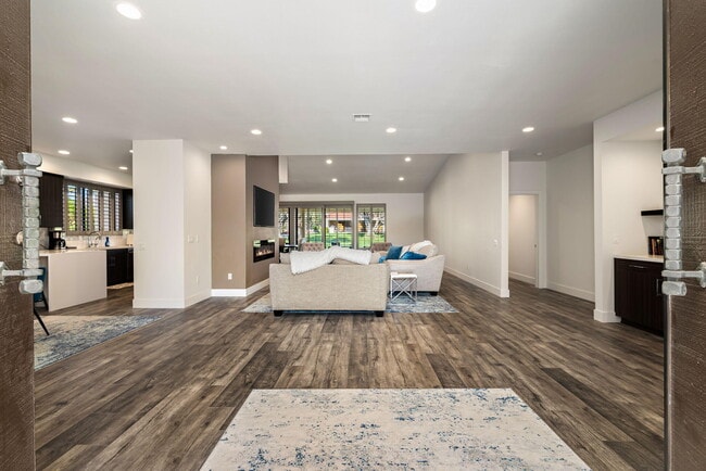 Photo - 44839 Oro Grande Cir