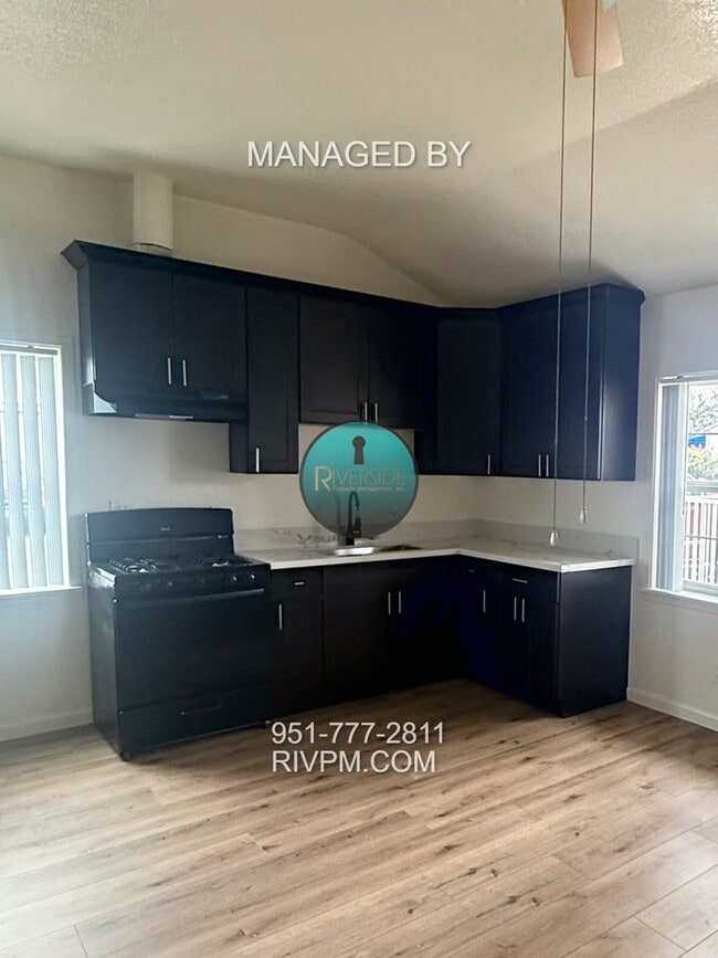 Photo - 24140 Atwood Ave Unit 24140