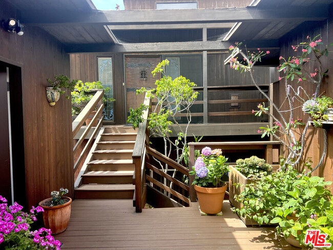 Photo - 24508 Malibu Rd