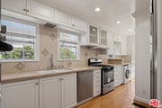 Photo - 10762 Wellworth Ave