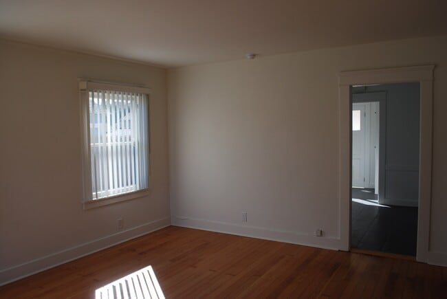 Building Photo - 793 Unit 405