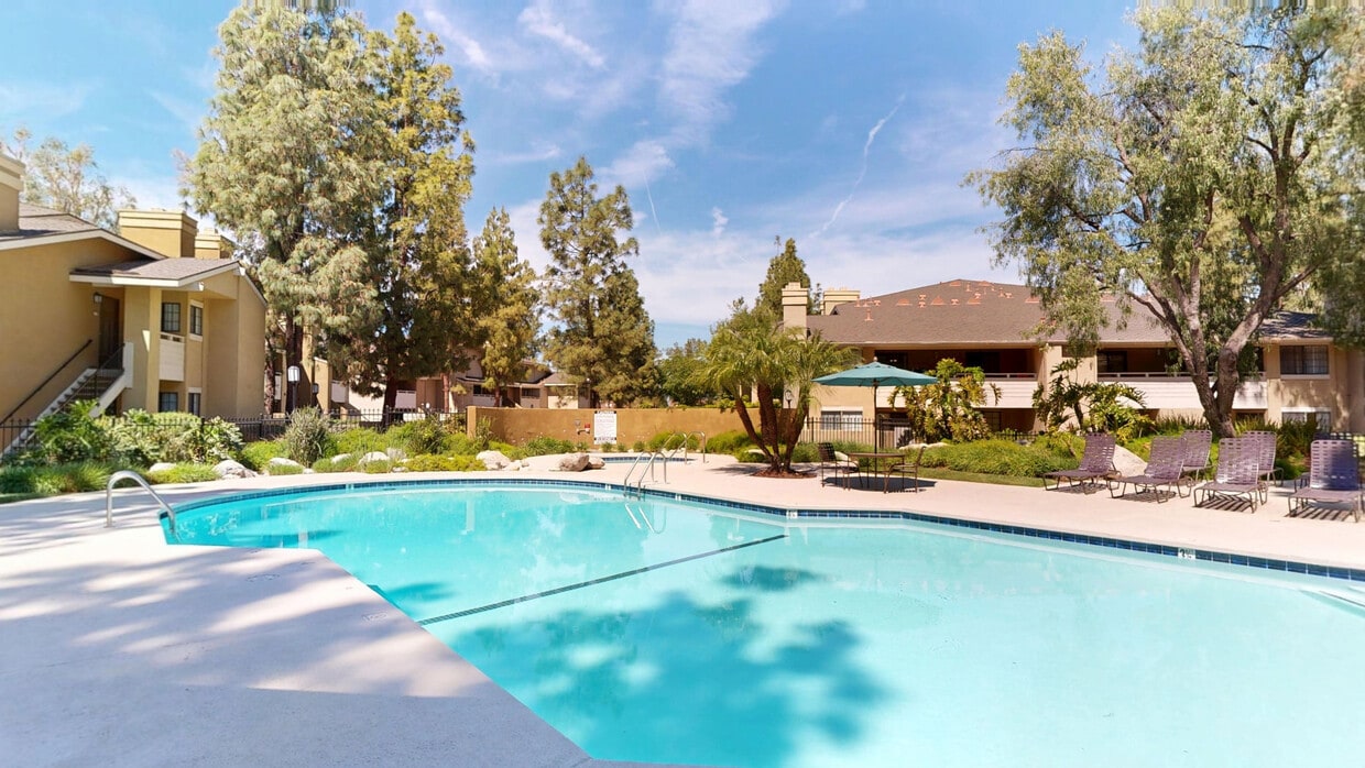 3D Tour - StoneCreek Apartment Homes