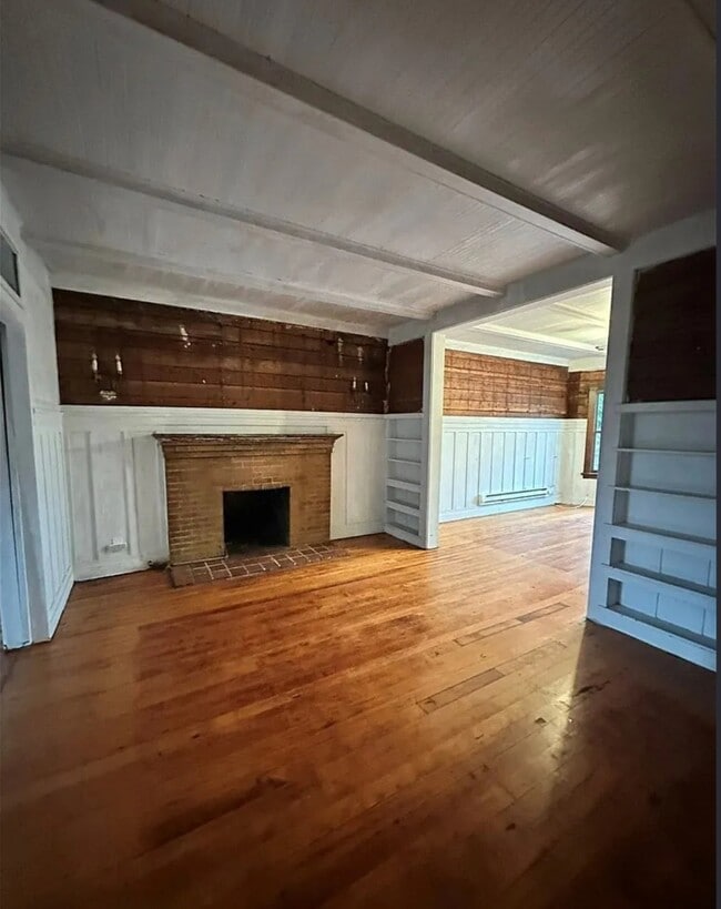 LIVINGROOM - 49 Dudley Ave