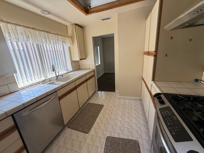 Photo - 280 S Craig Ave