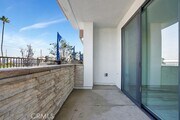 Photo - 683 W 17th St Condo