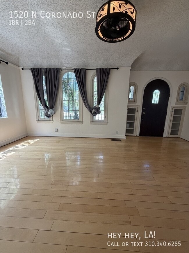 Photo - 1520 N Coronado St