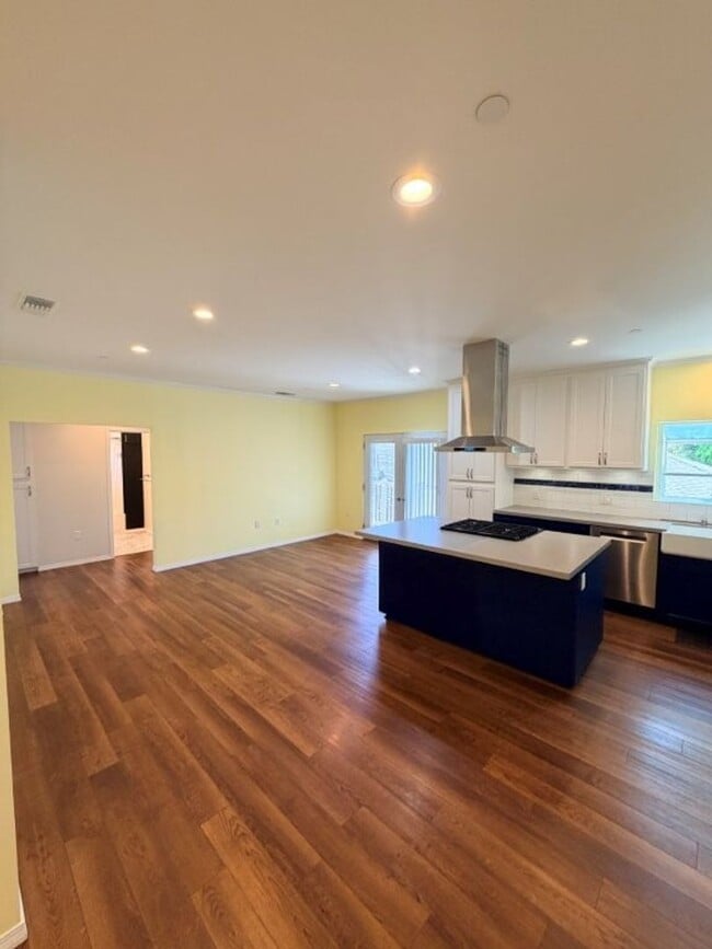 Photo - 4545 Vesper Ave