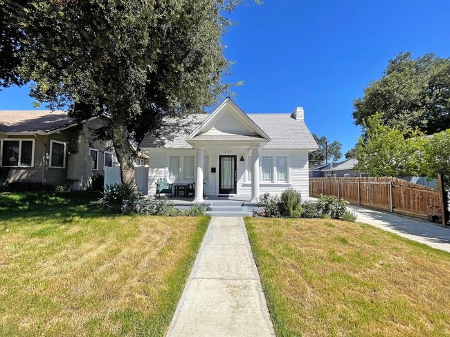 Photo - 238 N Alta Vista Ave House
