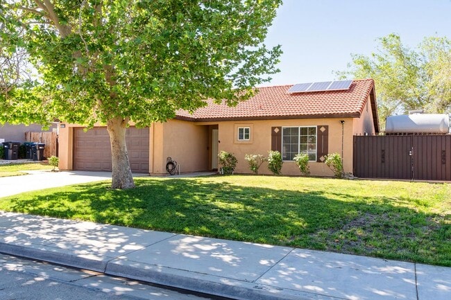 Photo - 4034 E Ave R