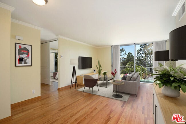 Building Photo - 100 S Doheny Dr Unit 306 Rental