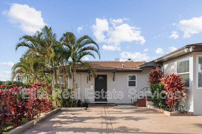 Building Photo - 2606 Juan St