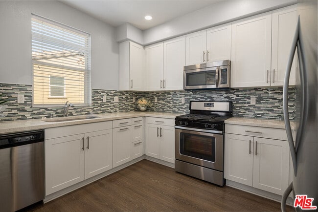 Photo - 281 Mar Vista Ave Unit 19