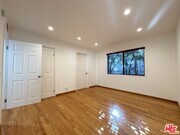 Photo - 805 N W Knoll Dr Unit #2