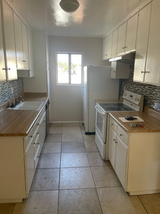 Photo - 555 S La Veta Park Cir Unit 138