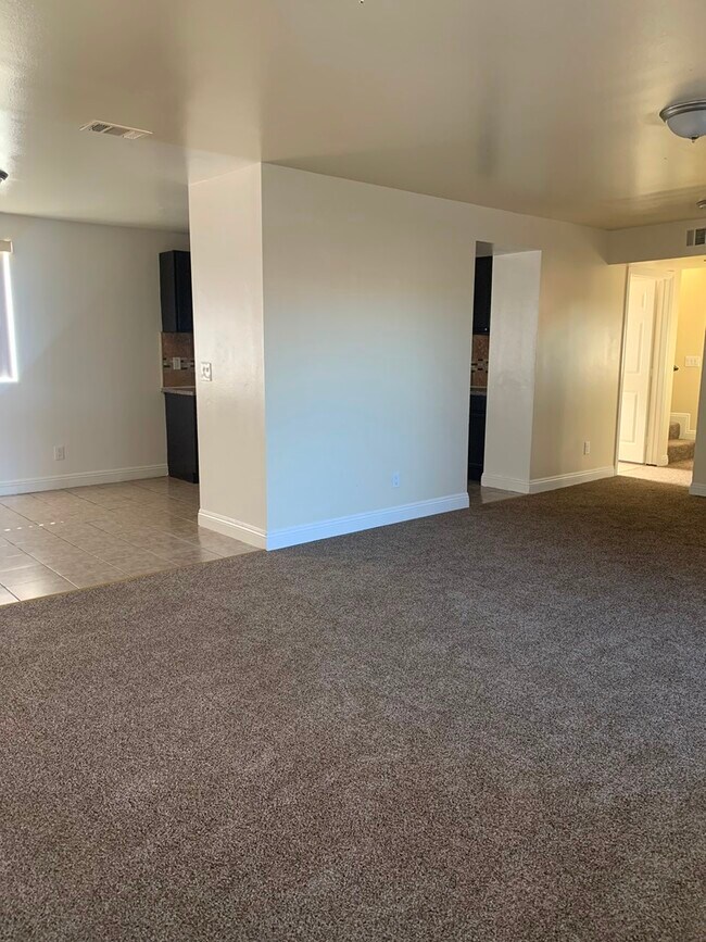 Photo - 599-601 W 62nd St Unit 599